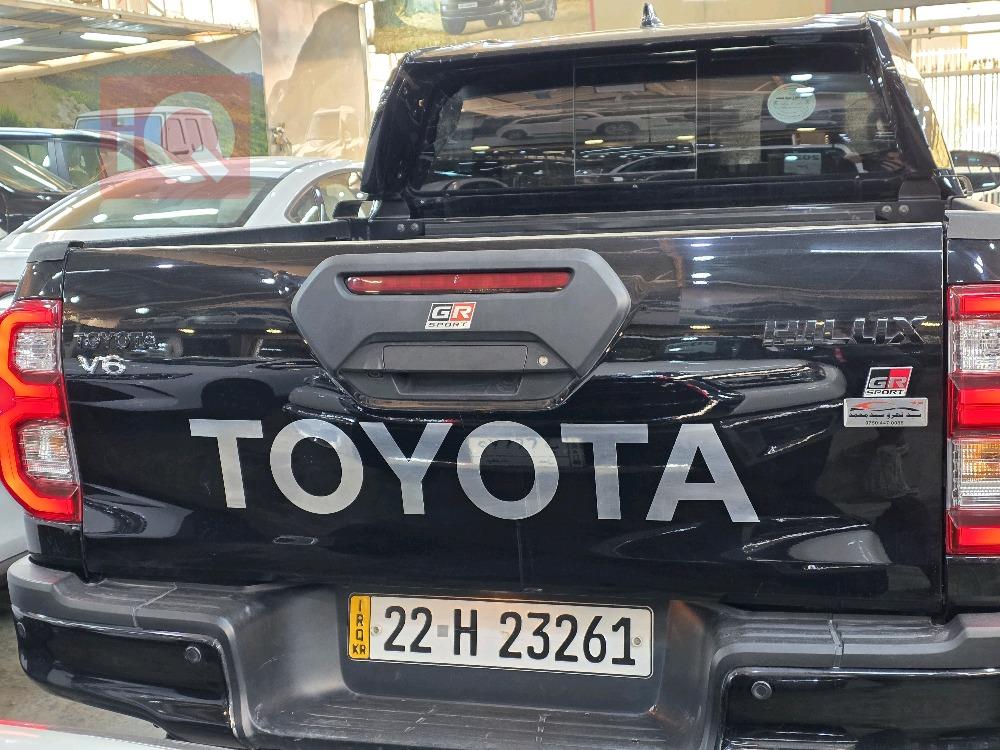 تويوتا هايلوكس